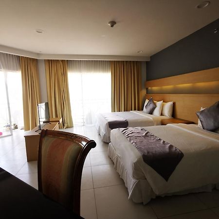 Century Langkasuka Resort Langkawi Pantai Cenang  Exteriör bild