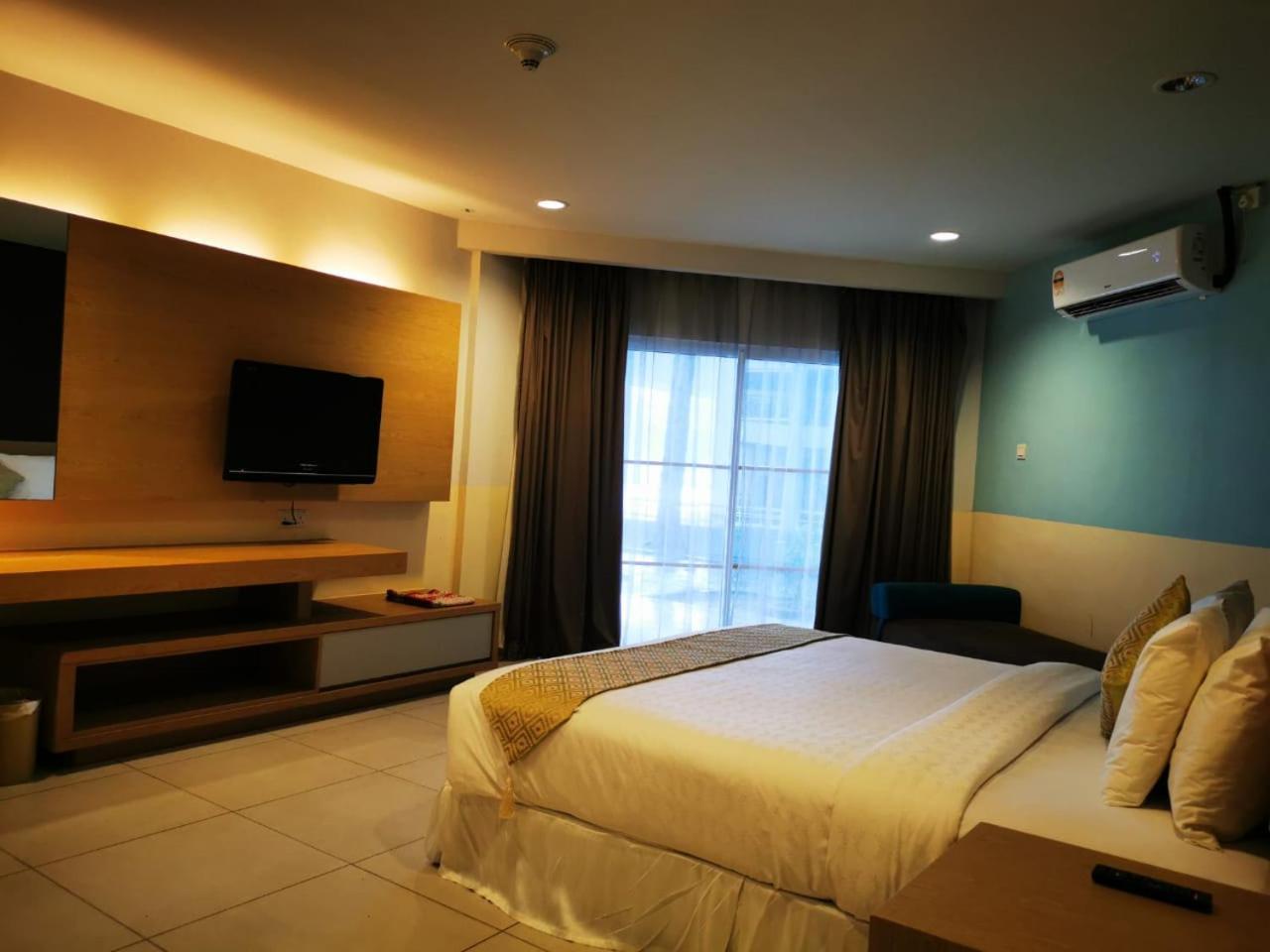 Century Langkasuka Resort Langkawi Pantai Cenang  Exteriör bild